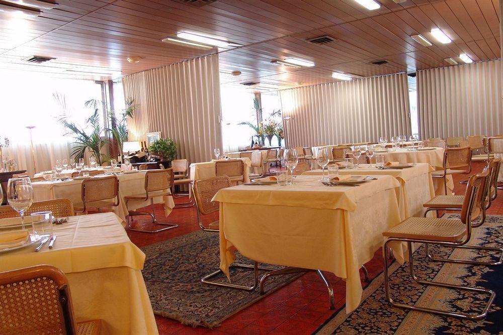 Hotel Al Sant'Andrea Sarzana Eksteriør billede